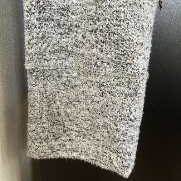 Gray Lounge Set - Picture 13 of 15